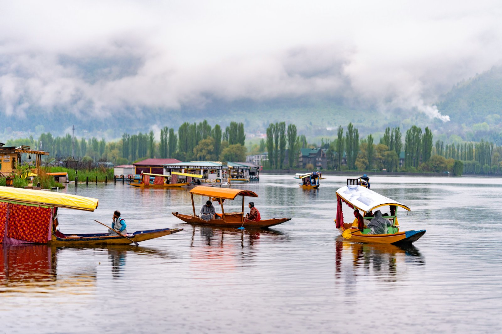 Kashmir Family Holiday tour package